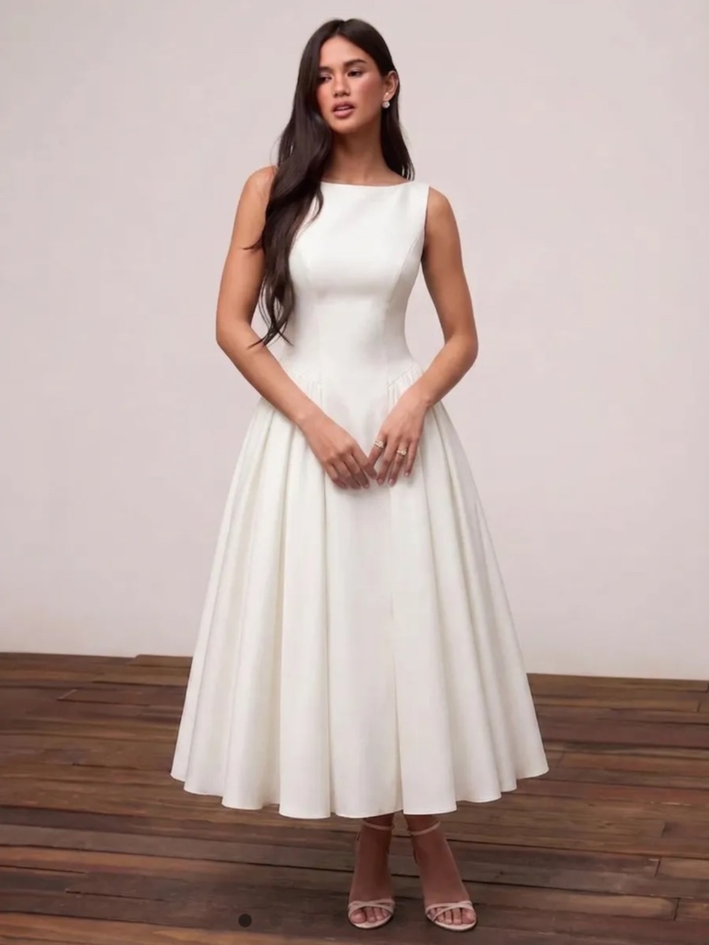 BOAT NECK BACKLESS FLARED MAXI DRESS